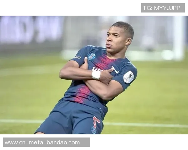 法国队金童奖得主回顾博格巴马夏尔姆巴佩杜埃的辉煌时刻