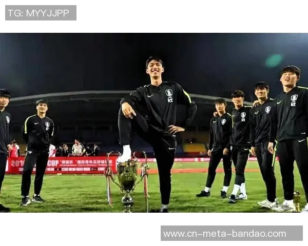 中国足球新星拜合拉木脚后跟进球与沃尔特马德英超神似引发热议